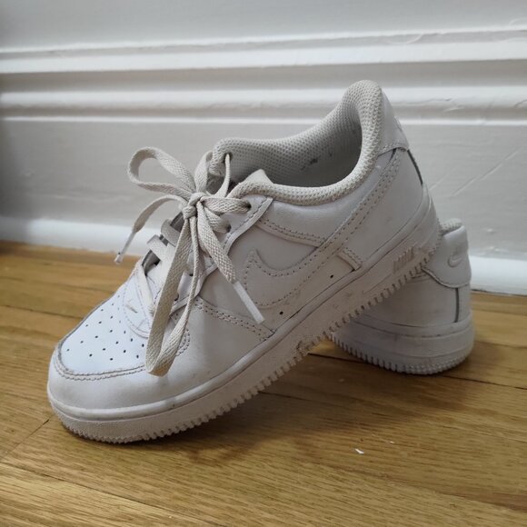 Nike kids 13C sneakers - size 13 children's shoes - Picture 11 of 11